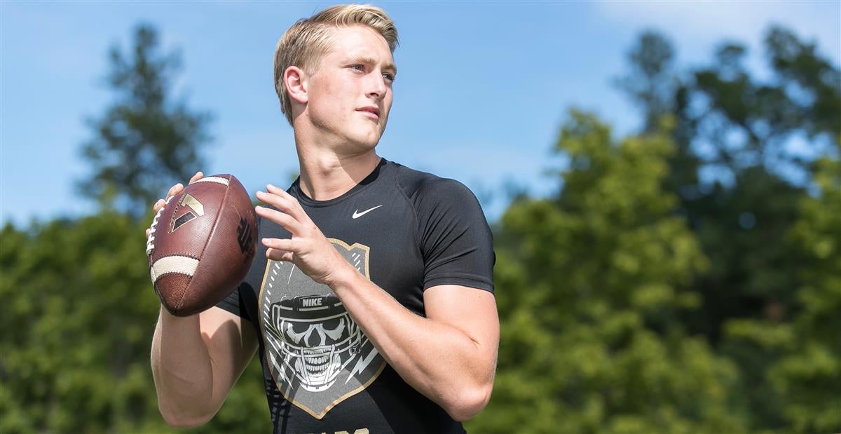 What is USC getting in quarterback Jack Sears of San Clemente?