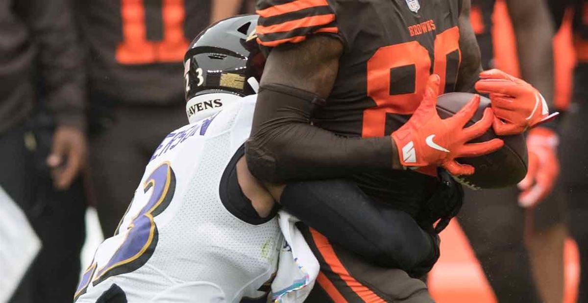 ICYMI: Tony Jefferson offers to sign fan's jerseys - Baltimore