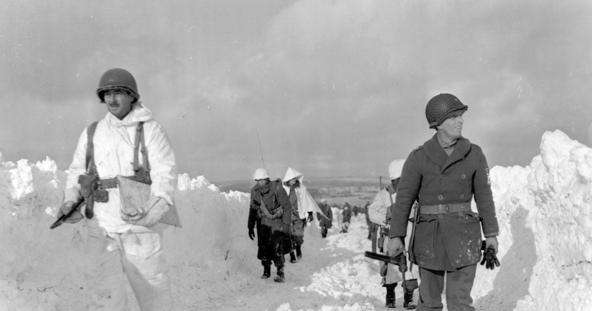 battle of the bulge german tanks scene