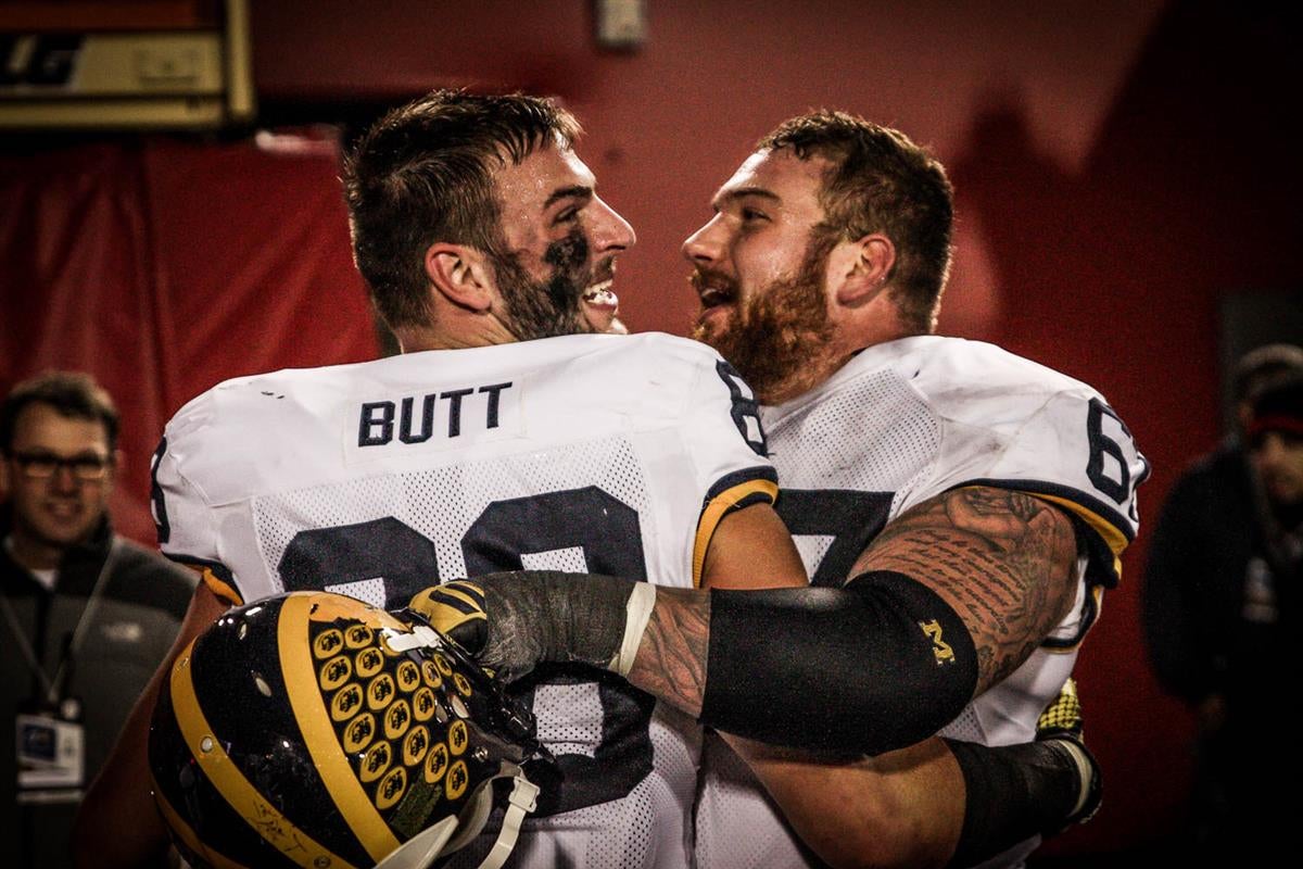 Denver Broncos and former Michigan tight end Jake Butt receives rookie  hazing from Ohio State teammate - ESPN