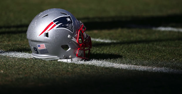 Casual portrait of New England Patriots offensive lineman John Hannah  News Photo - Getty Images