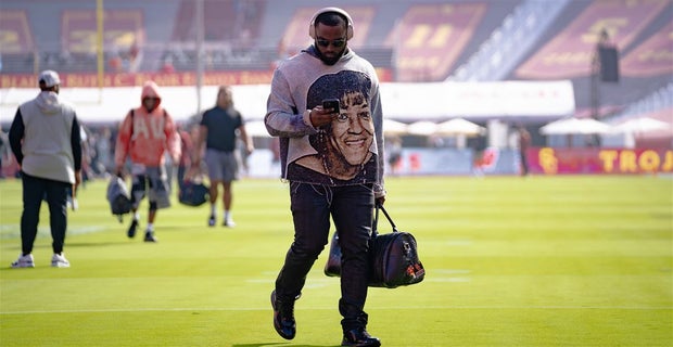 DRIP CHECK: Trojans look the part before taking on Wisconsin in first ...