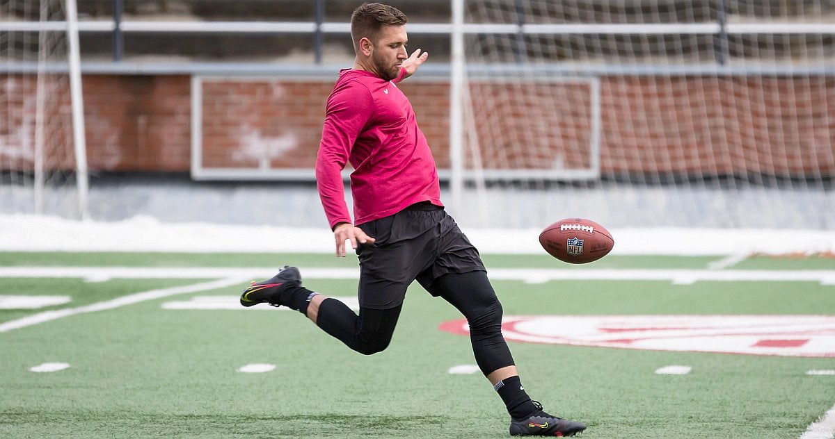 With Seahawks looking on, Oscar Draguicevich thinks he weathered the wind at WSU Pro Day