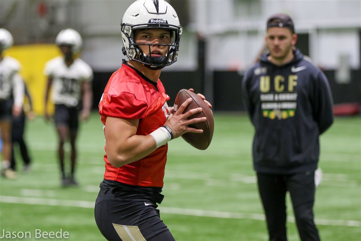 UCF's Dillon Gabriel staying active back home in Hawaii