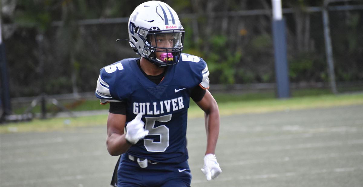 ScottsTots21: Three-Star Miami Gulliver Prep S Gabe Nealy Signs LOI With  USF Football - The Daily Stampede