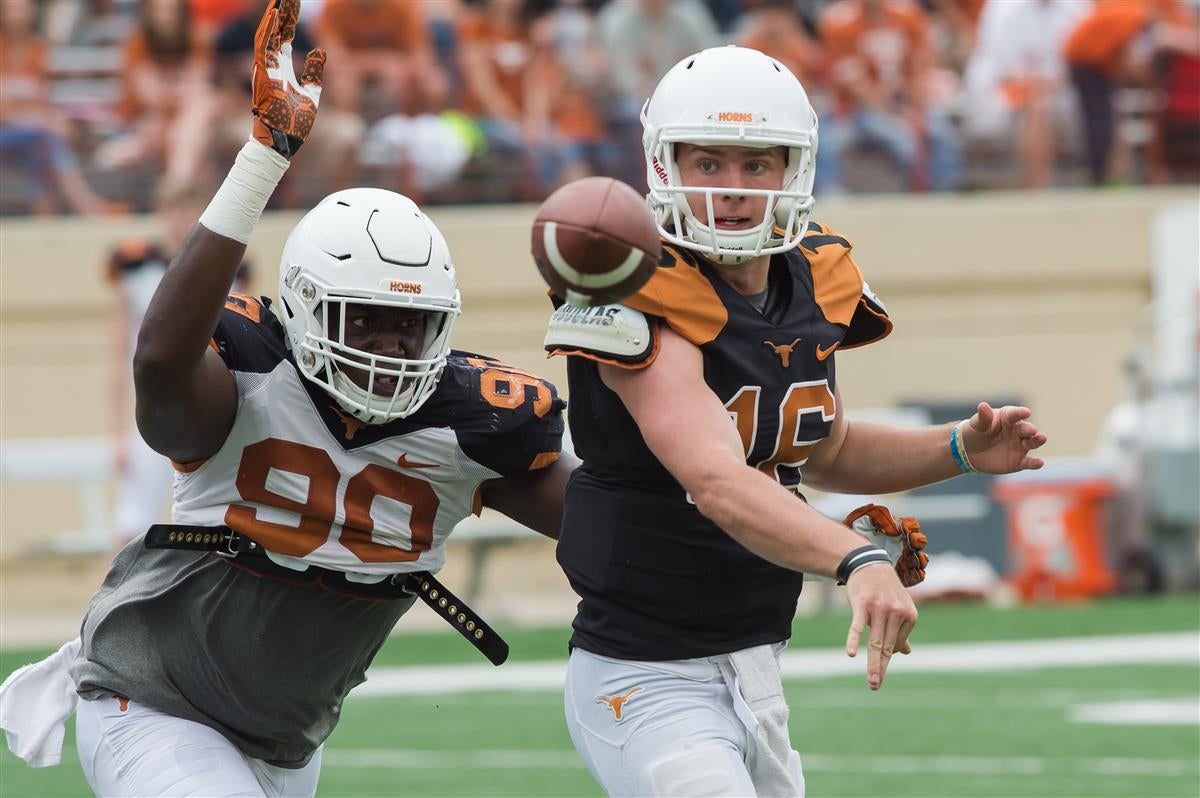 Texas QB Shane Buechele leading competition, growing as a leader - Burnt  Orange Nation