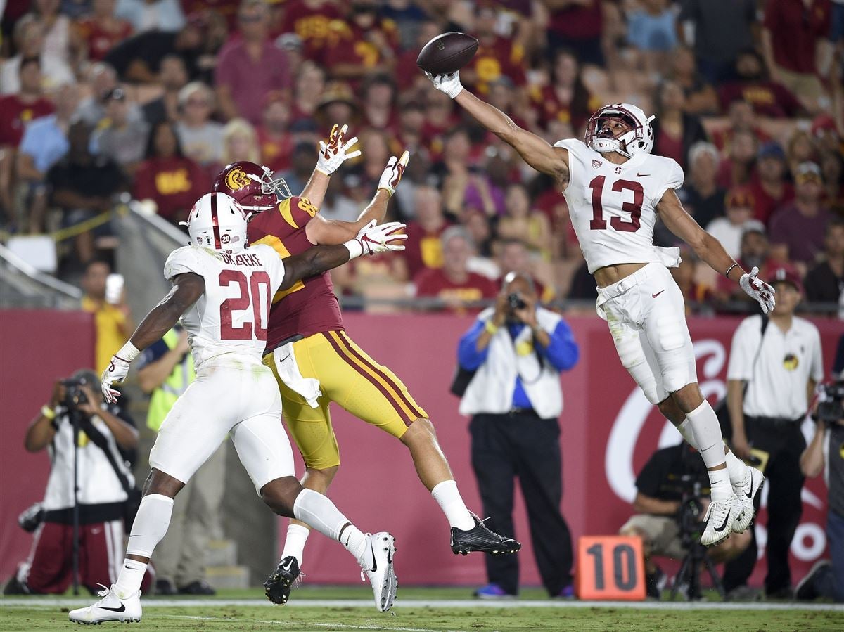 Photo: Stanford Cardinal CB Quenton Meeks (24) runs back interception for a  touchdown at the Rose Bowl - LAP20160101406 