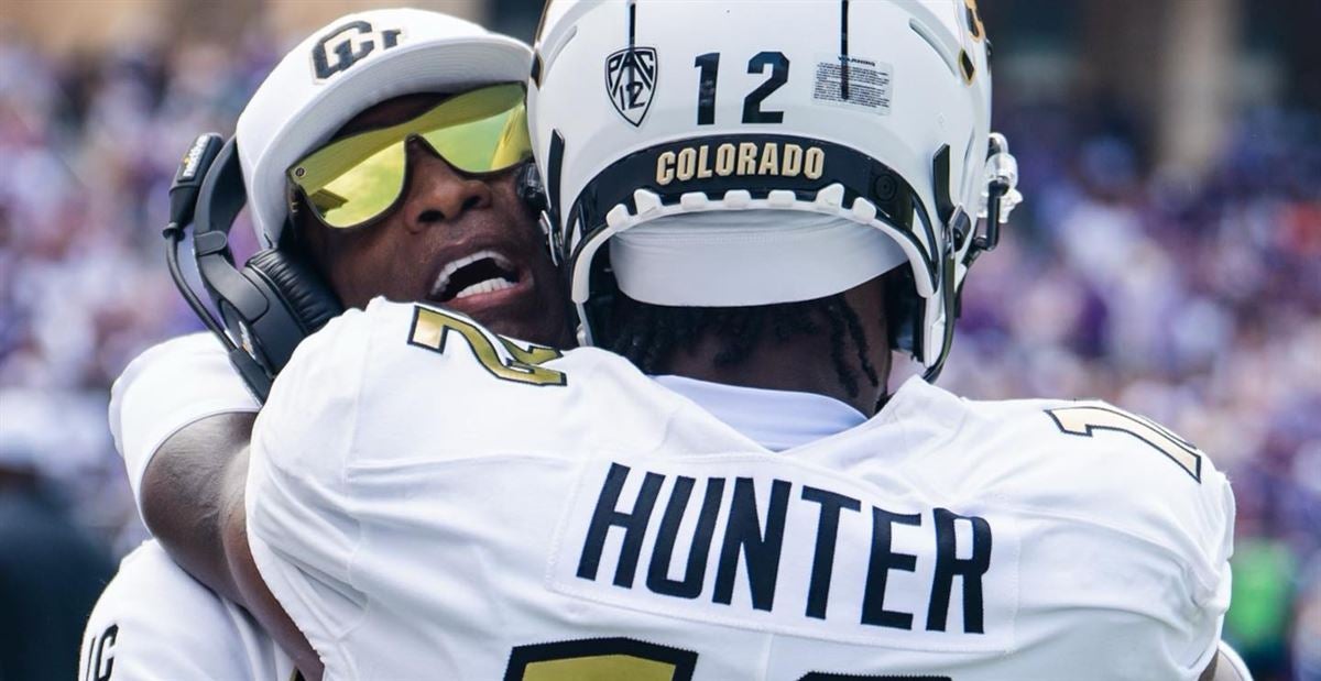 Deion Sanders gifted the Colorado Buffaloes these sunglasses