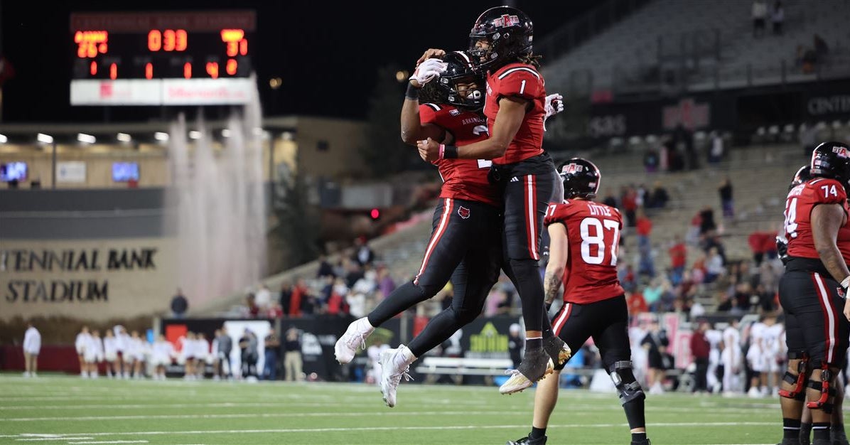 Red Wolves win another squeaker at home.