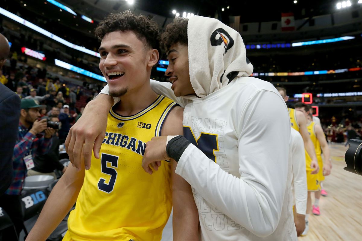 Michigan basketball's Adrien Nuñez to return in 2020-21