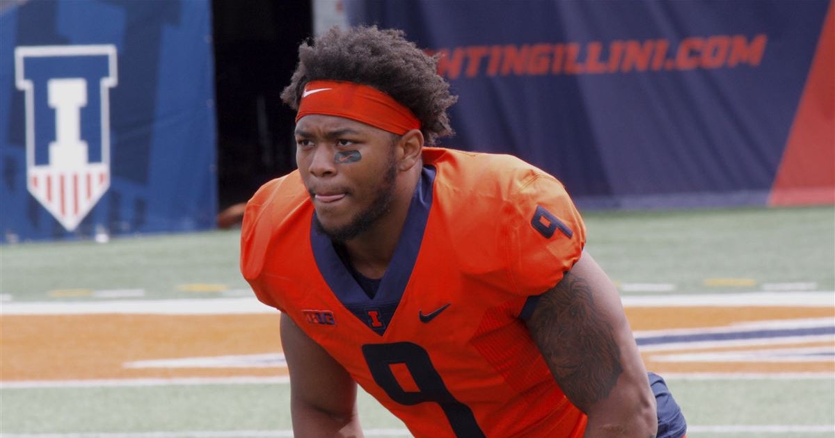 Senior Spotlight: LB Dele Harding