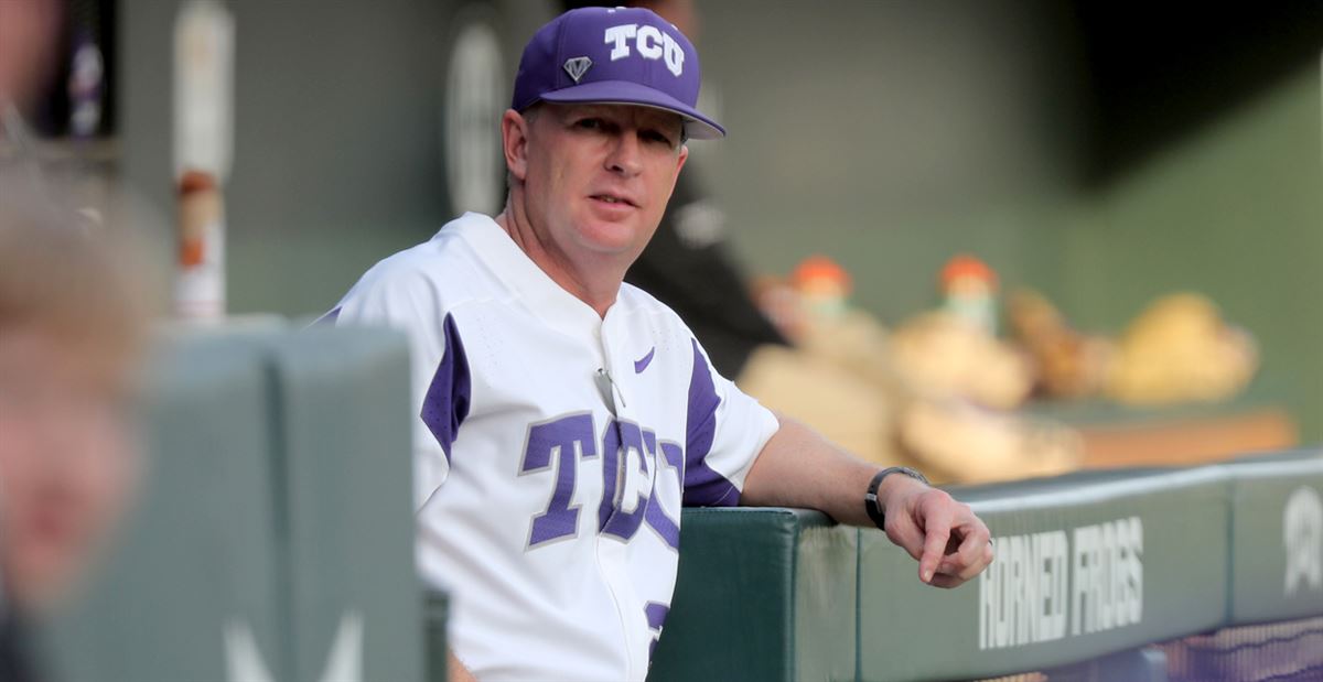 Report Texas A M Hires Tcu S James Schlossnagle As New Baseball Coach