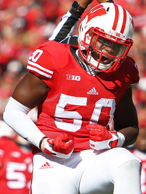 DeSoto alum, Wisconsin linebacker Chris Orr will change number to honor  retired brother, Zach