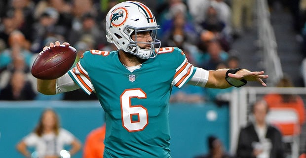 Former NFL Quarterback Jay Cutler Becomes Chief Design Officer for  Outsider.com - Williamson Source