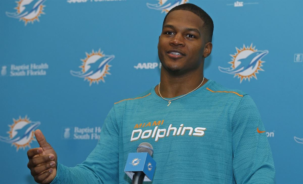 Miami Dolphins linebacker Raekwon McMillan ready to return for 'rooie and a  half' season - The Phinsider