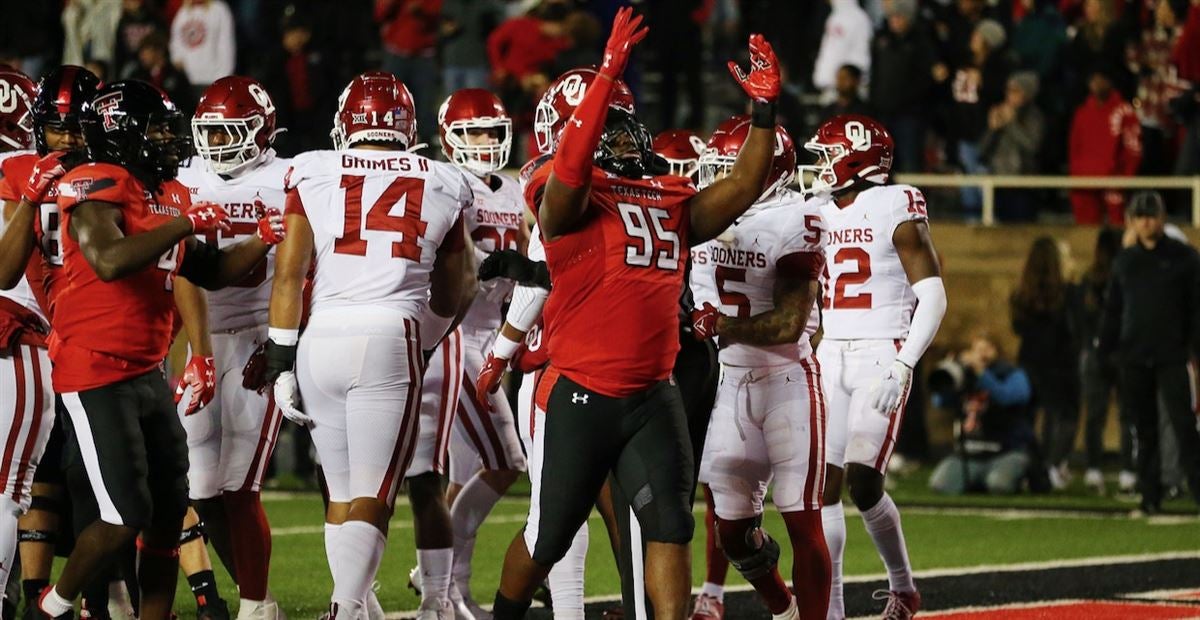 No. 19 Texas beats No. 7 Oklahoma 48-45 on late field goal