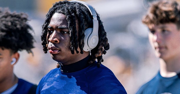 Jernard Albright announces commitment to South Carolina