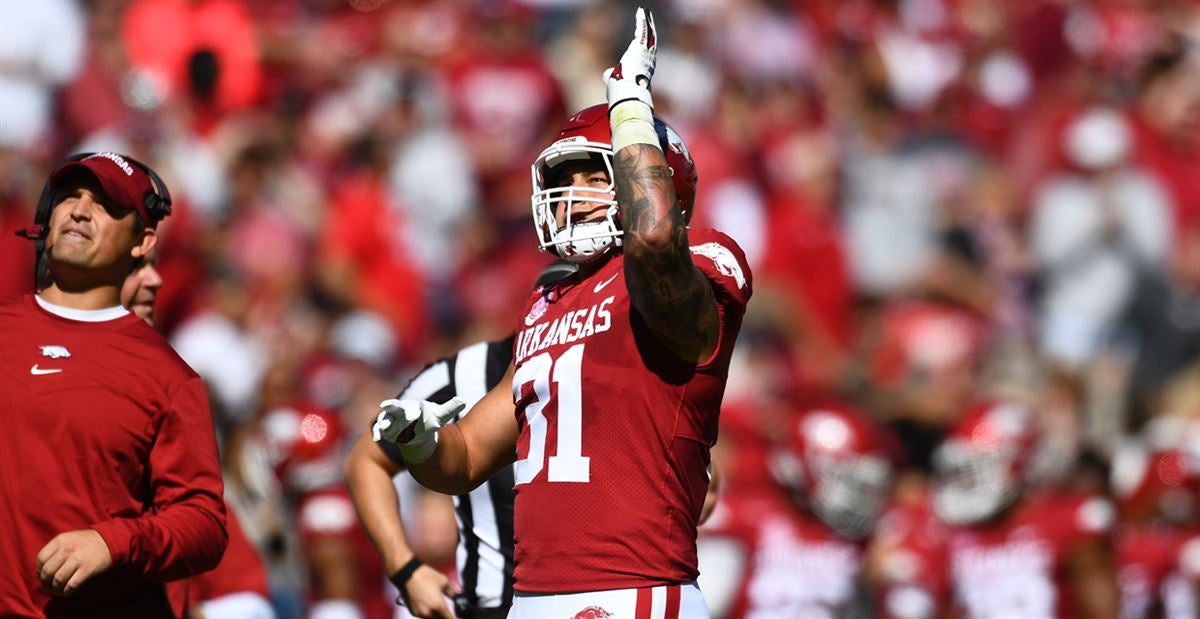 Arkansas' Morgan earns Burlsworth Award for college football best