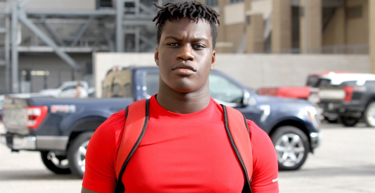 'Quarterback Hunter' From Texas Talks Notre Dame Offer - Vimarsana News