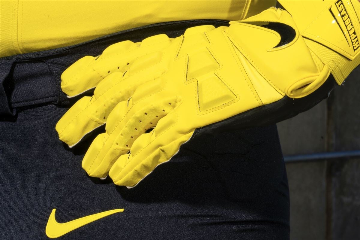 Oregon announces uniforms for week two vs. Eastern Washington