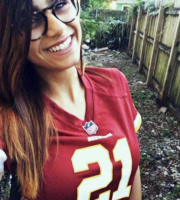 Ex-porn star represents Redskins in Dallas