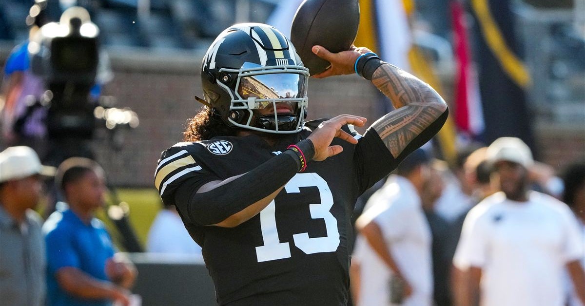 Browns Mock Draft: Is a New QB1 on the Way?