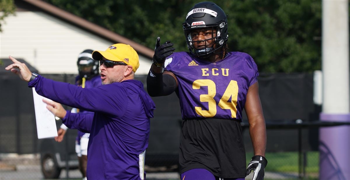 East Carolina Pirates linebacker Myles Berry (34) before the NCAA college  football game between Tulane and