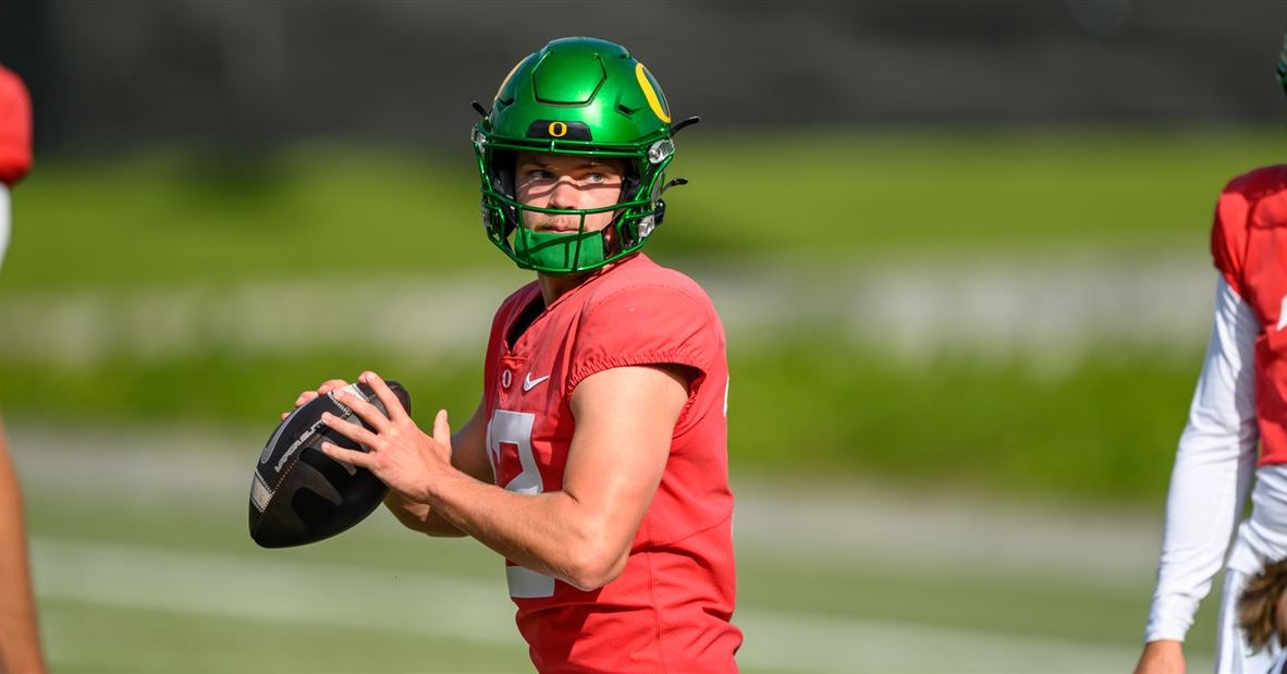 Dan Lanning on walk-on Brock Thomas getting QB2 game reps: 'He's earned them in practice'