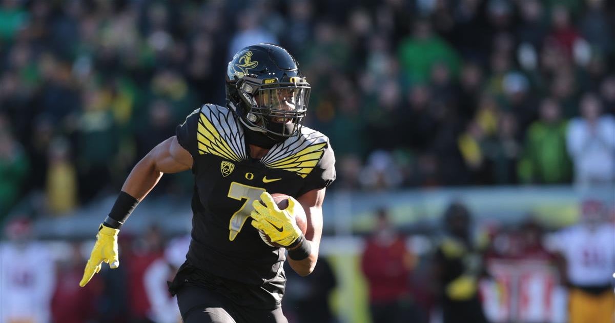 The flashy the iconic and the ugly – the purple quill Oregon's Best Uniforms From The 2015-2016 Season