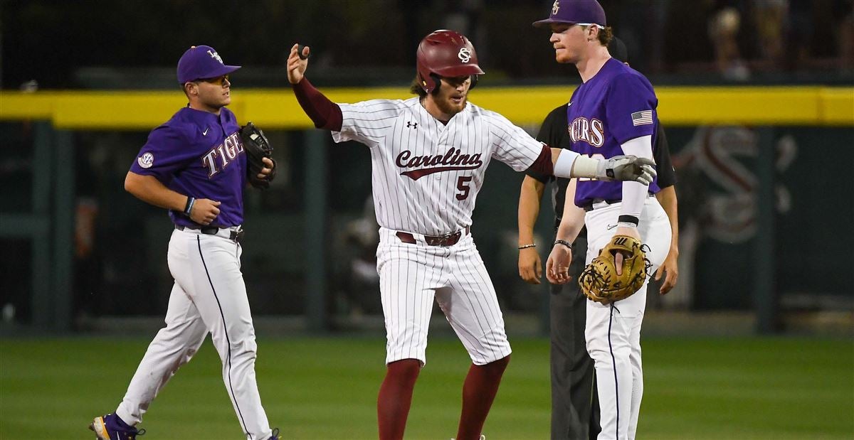 Which SEC baseball team is the top College World Series contender? LSU