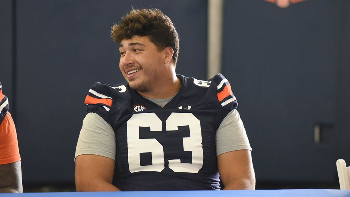 Jaden Muskrat, Auburn, Offensive Line