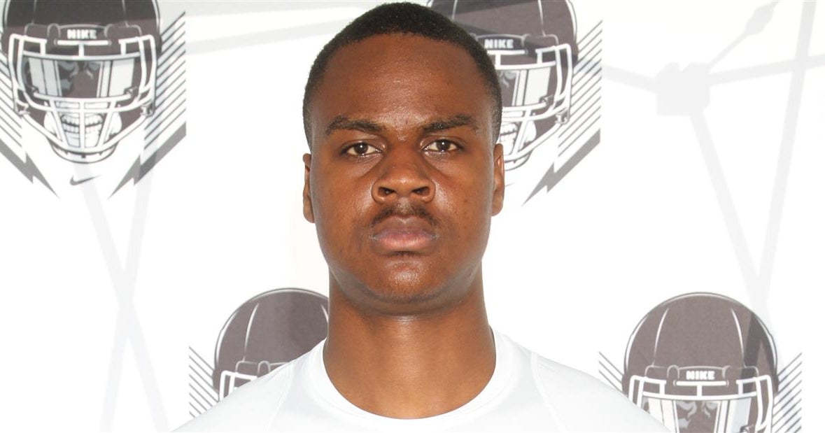 Belle Glade DB visits USF