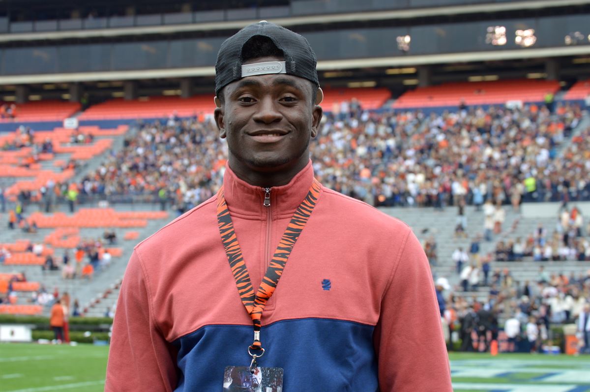 Auburn football notebook: Richard Jibunor enters NCAA transfer portal