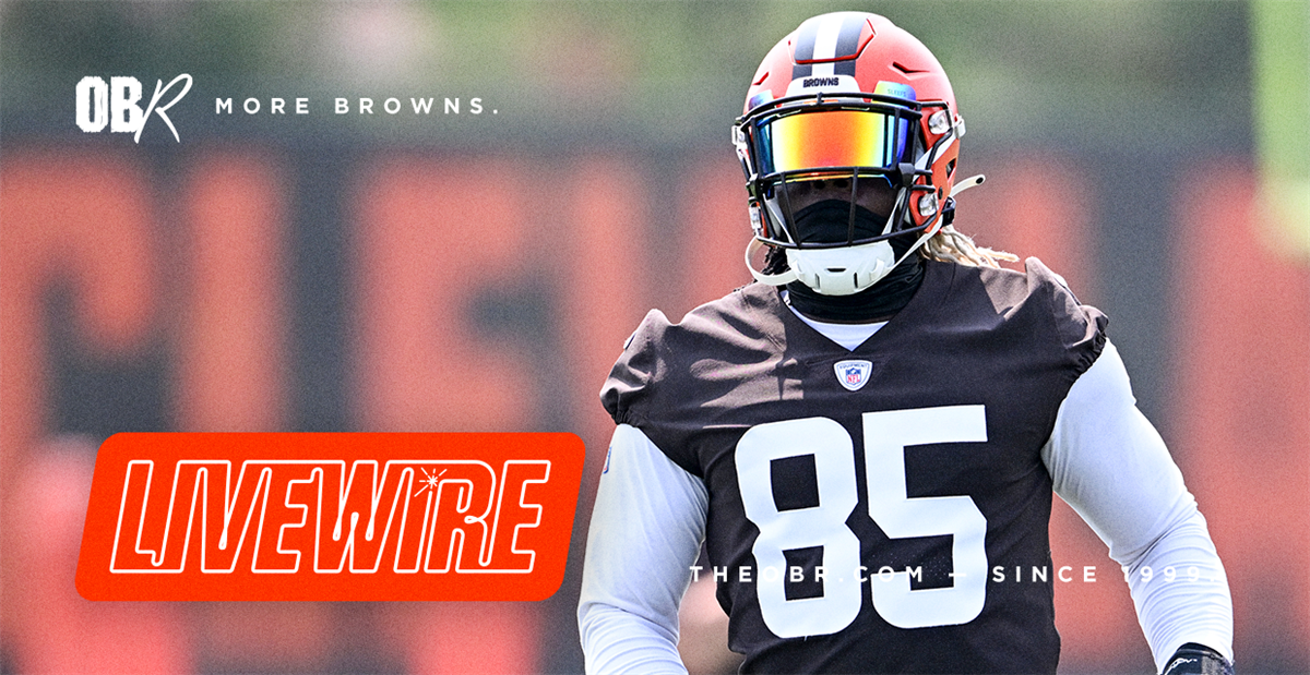 Stainbrook] #Browns QB Deshaun Watson in uniform for the first time (