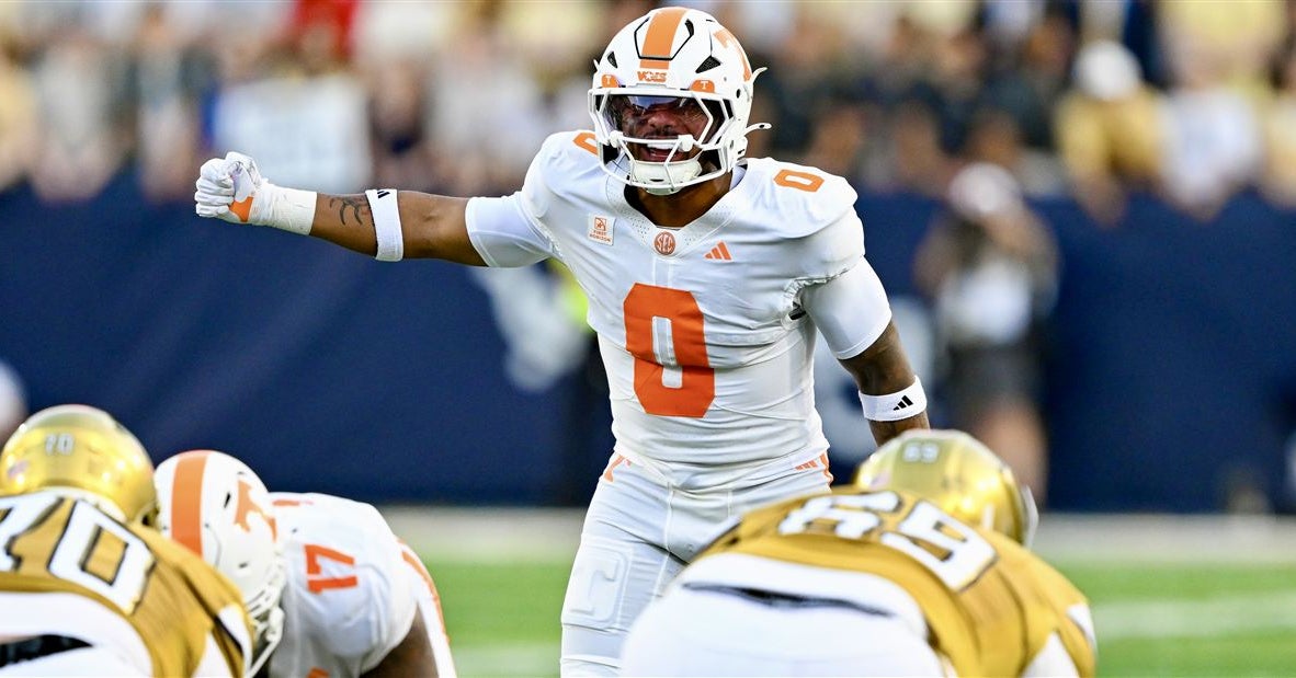 Tennessee climbs in new top-25 polls after three-touchdown win at Georgia Tech