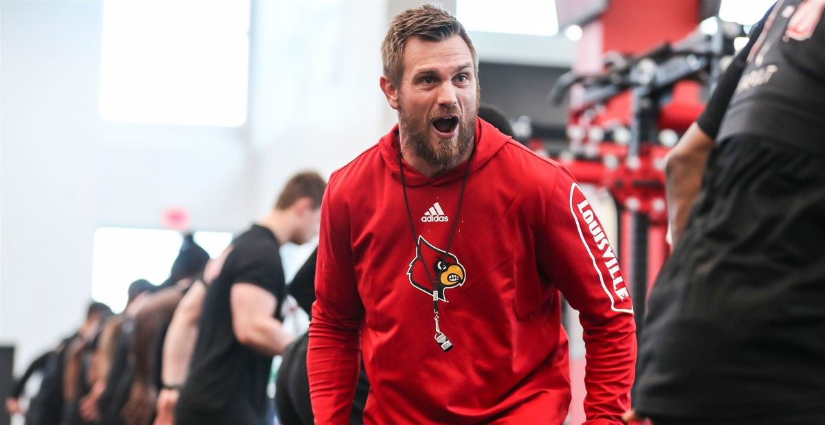 New Arkansas strength coach Ben Sowders has big plans for Hogs - Vimarsana News