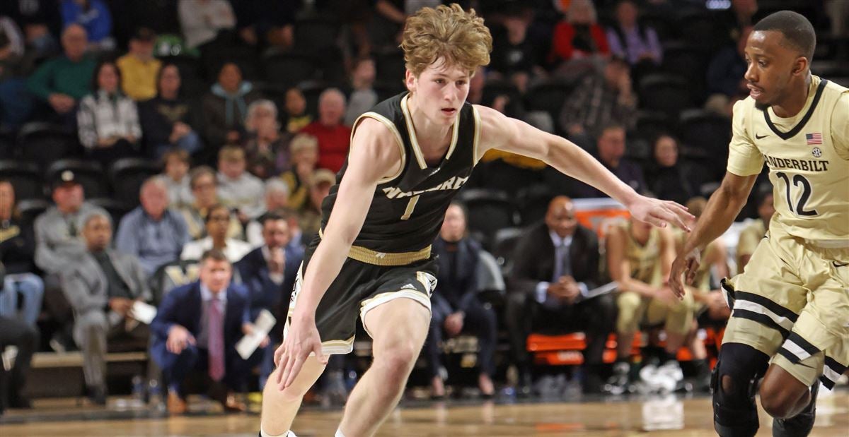 BREAKING : Wofford star guard transfer Jackson Paveletzke commits to