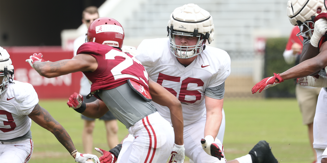 Tua Tagovailoa gifts pop star Shania Twain Still the 1 Miami jersey