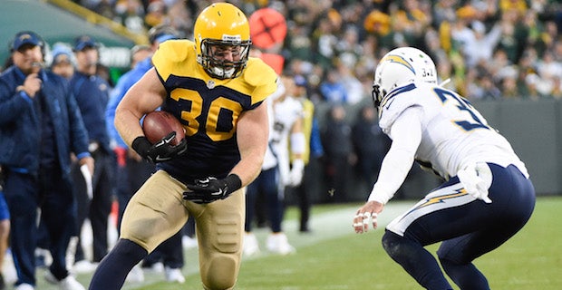 Former Green Bay fullback John Kuhn retiring with Packers