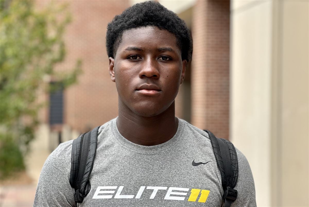 WATCH Duckworth throws four TD passes in first game of 2023