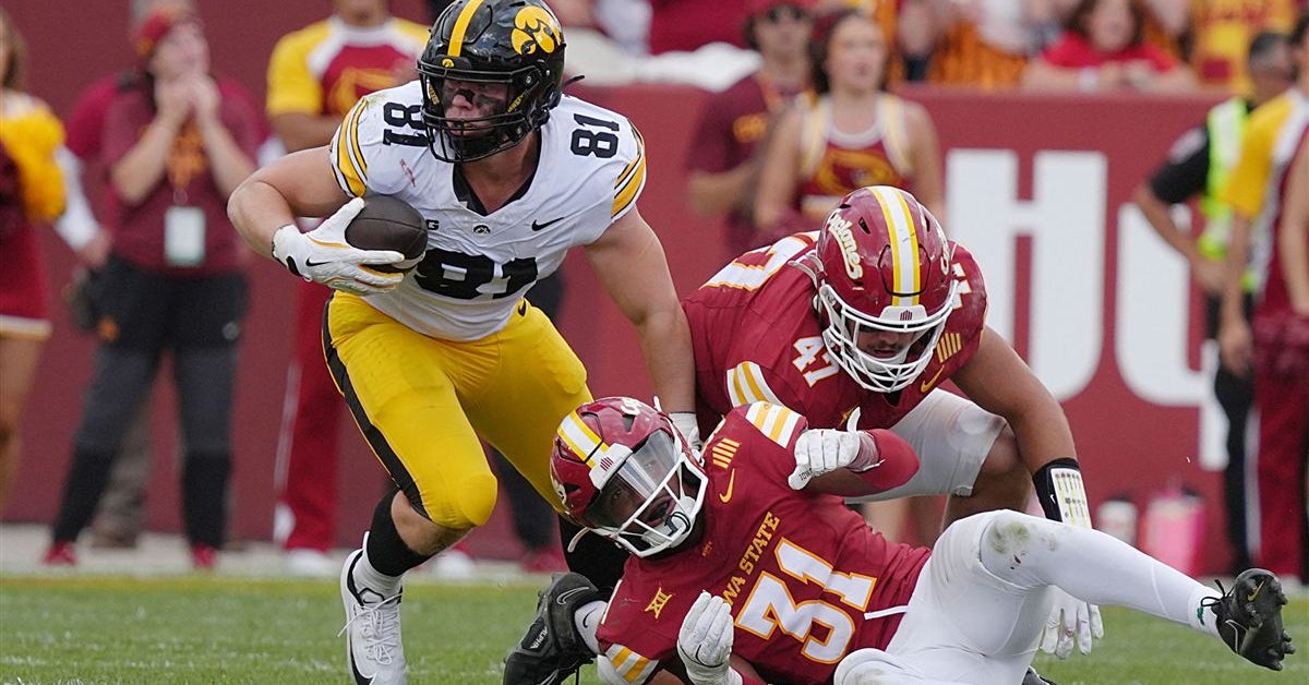 Iowa Football's DJ Vonnahme Isn't Letting the Hype Change His Approach