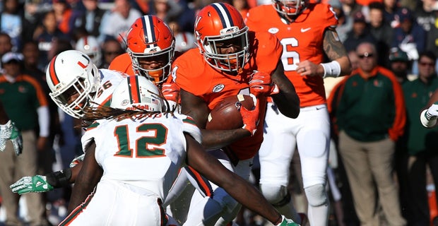 Virginia QB Kurt Benkert Has Hat-Trick vs. Duke - Stadium