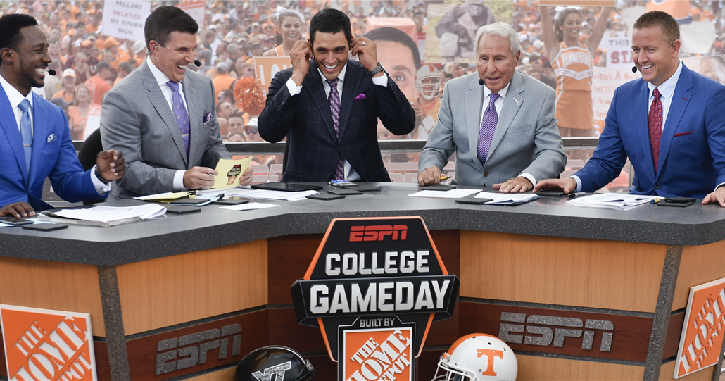 Predicting College GameDay locations for the 2021 season