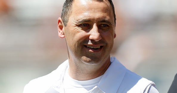 Steve Sarkisian breaks down Texas defense's improvement under Pete Kwiatkowski