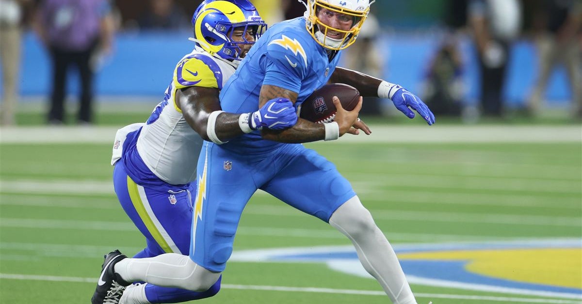 Several former Badgers sign to NFL practice squads ahead of rookie season