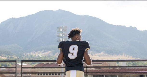 Buff Linebacker Officially a Buff: Linebacker Aubrey Smith
