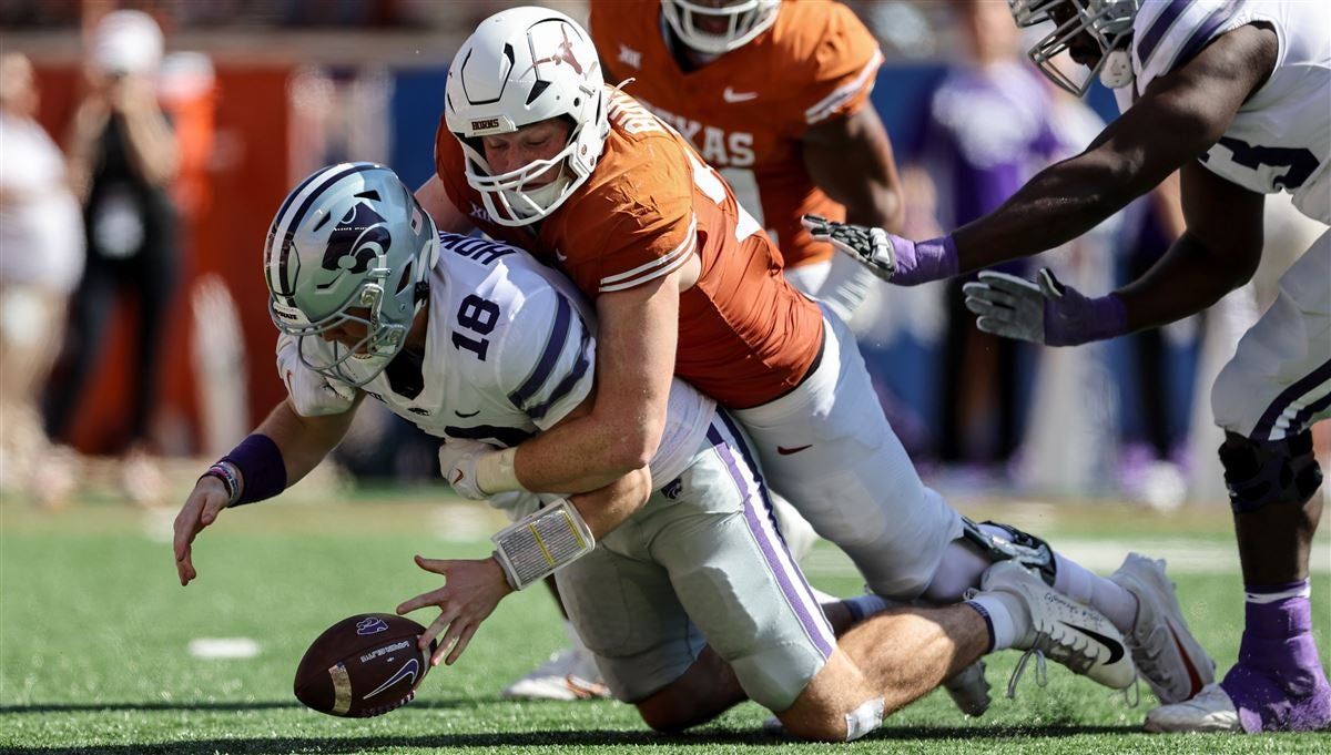 Texas Sack Leader Ethan Burke Has Also Shown He S A Key To The Longhorns Run Defense Texas Sack Leader Ethan Burke Has Also Shown He S A Key To The Longhorns Run Defense
