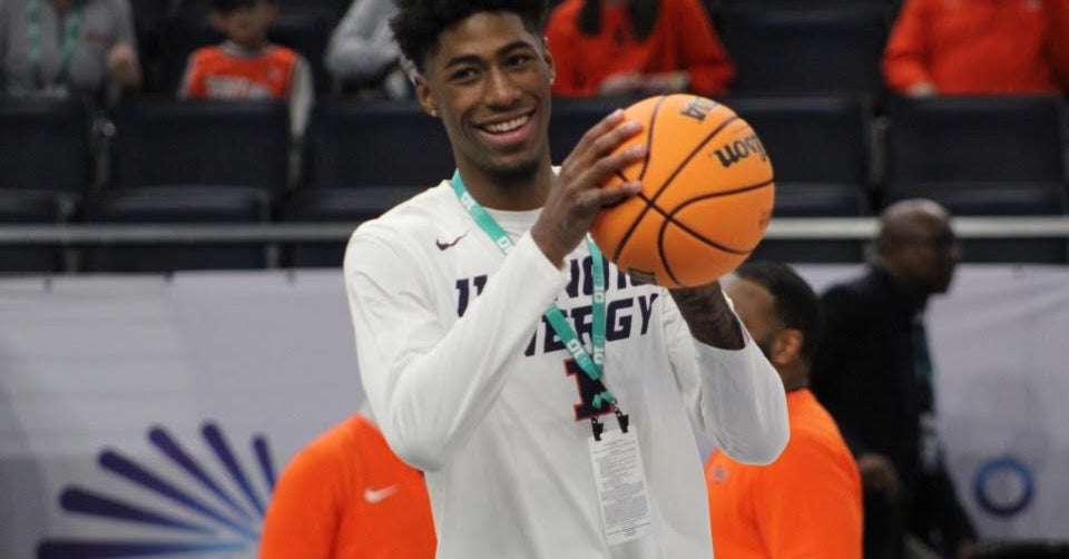 'Be the villain': Sencire Harris maximizing redshirt year for long-term ...