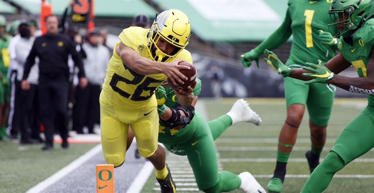 Ranking The Top 10 Oregon Football Players In 2021