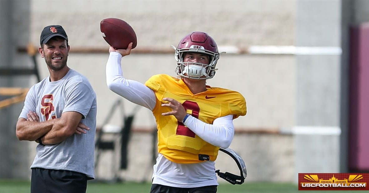 USC's Jaxson Dart wins backup QB competition for 2021 season 